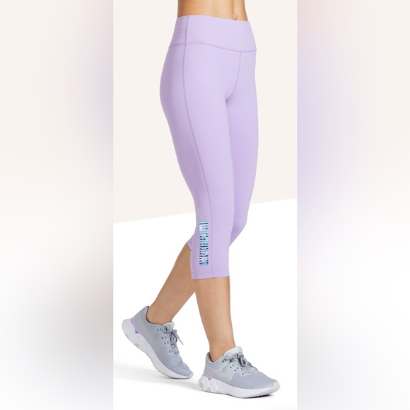 Peloton Essential Mid-Rise Women’s Capri - Picture 1 of 8
